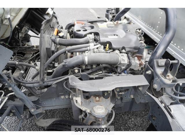 Isuzu ELF TRUCK 2017-03 8229804-13