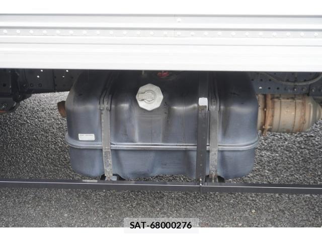 Isuzu ELF TRUCK 2017-03 8229804-22