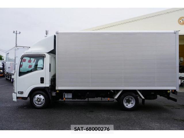 Isuzu ELF TRUCK 2017-03 8229804-2