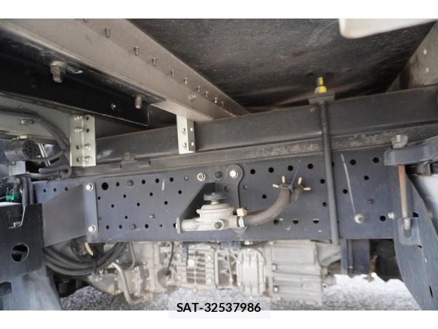 Isuzu ELF TRUCK 2018-12 8229785-12