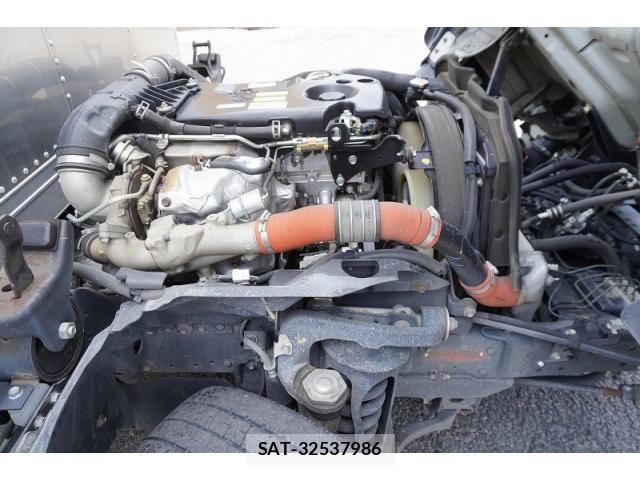 Isuzu ELF TRUCK 2018-12 8229785-15