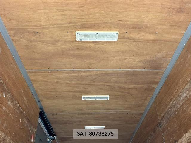 Isuzu ELF TRUCK 2015-08 8229830-11
