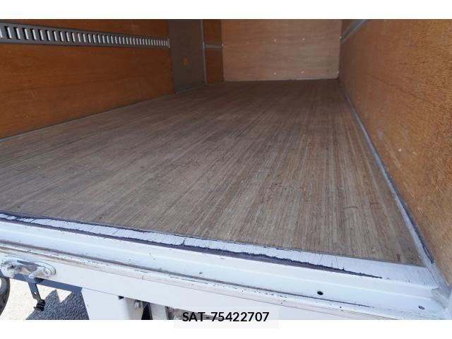 Isuzu ELF TRUCK 2019-03 8229796-21