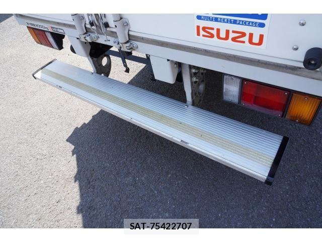 Isuzu ELF TRUCK 2019-03 8229796-26