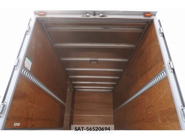 Isuzu ELF TRUCK 2017-05 8229818-20