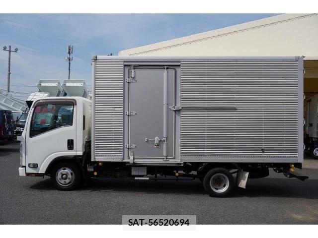 Isuzu ELF TRUCK 2017-05 8229818-2