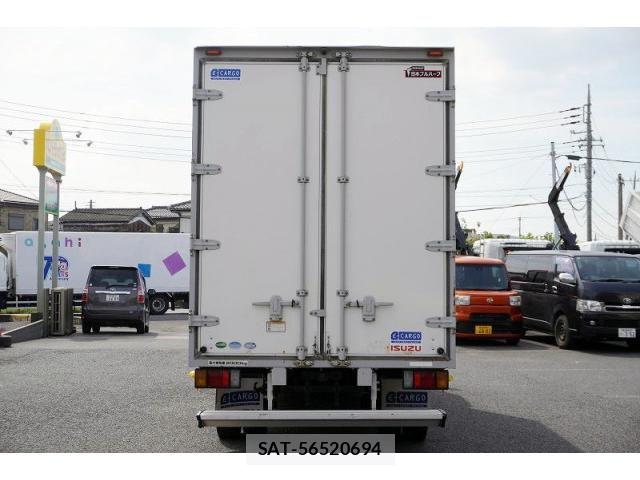 Isuzu ELF TRUCK 2017-05 8229818-3