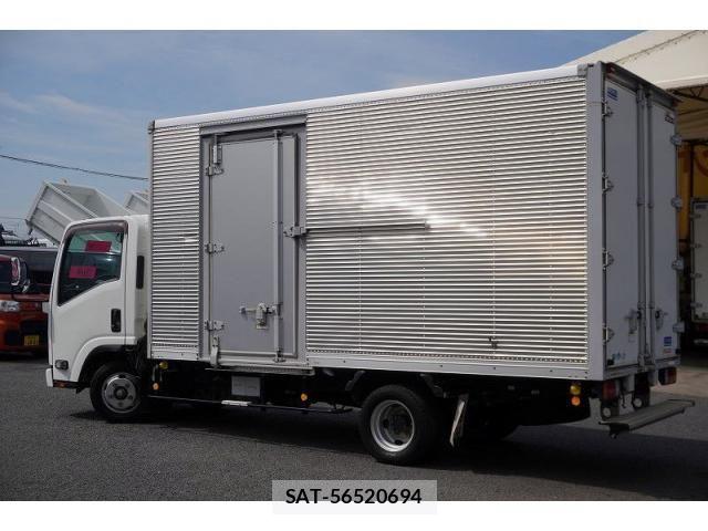 Isuzu ELF TRUCK 2017-05 8229818-6