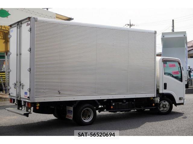 Isuzu ELF TRUCK 2017-05 8229818-7