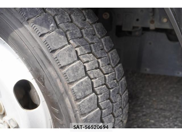 Isuzu ELF TRUCK 2017-05 8229818-8