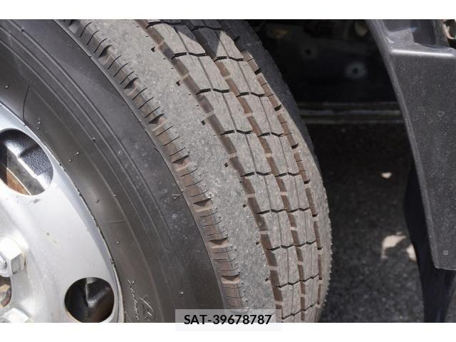 Isuzu ELF TRUCK 2017-12 8229771-9