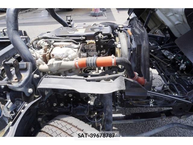 Isuzu ELF TRUCK 2017-12 8229771-15