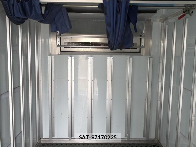 Isuzu ELF TRUCK 2017-06 8229828-12