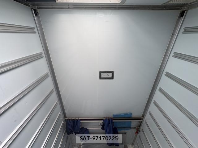Isuzu ELF TRUCK 2017-06 8229828-14
