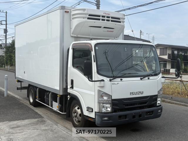 Isuzu ELF TRUCK 2017-06 8229828-1