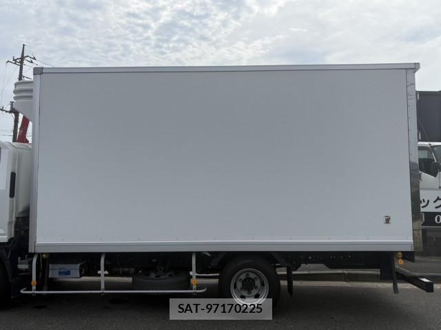 Isuzu ELF TRUCK 2017-06 8229828-6