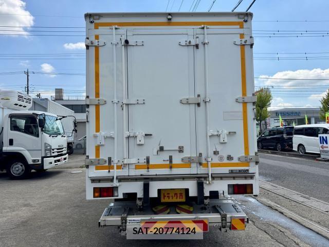 Isuzu ELF TRUCK 2016-02 8229834-1