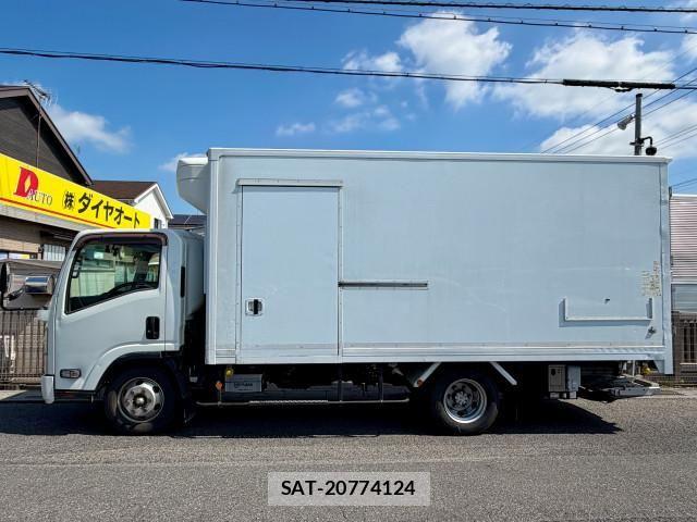 Isuzu ELF TRUCK 2016-02 8229834-3