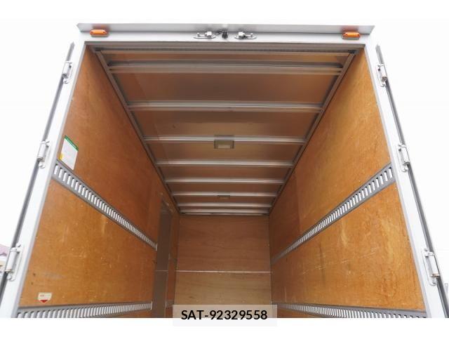 Isuzu ELF TRUCK 2018-12 8229813-20