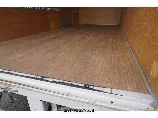 Isuzu ELF TRUCK 2018-12 8229813-21