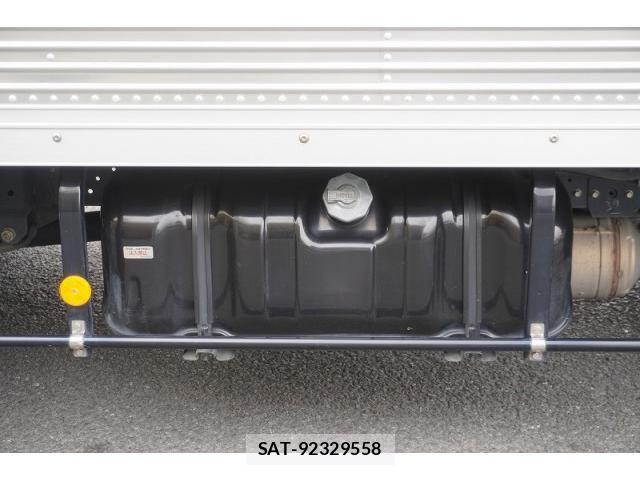 Isuzu ELF TRUCK 2018-12 8229813-27