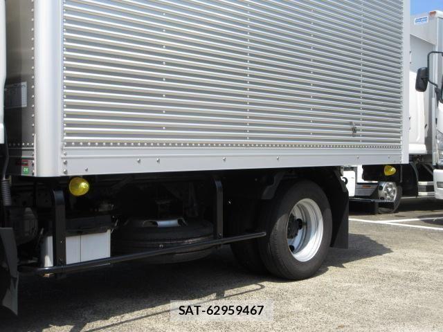 Isuzu ELF TRUCK 2023-09 8229772-9