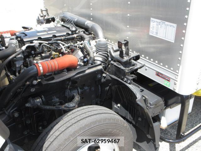 Isuzu ELF TRUCK 2023-09 8229772-15