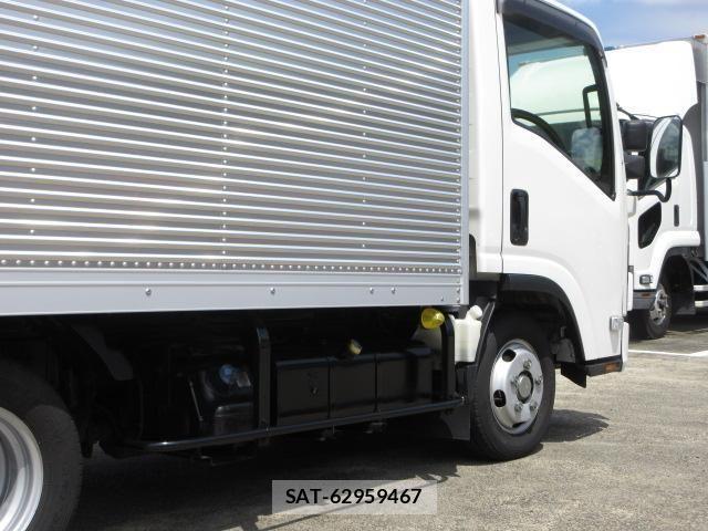 Isuzu ELF TRUCK 2023-09 8229772-17
