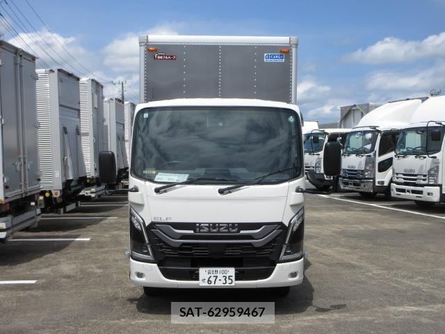 Isuzu ELF TRUCK 2023-09 8229772-4