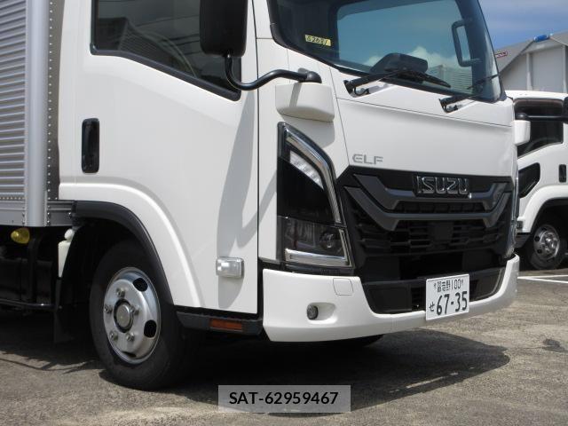 Isuzu ELF TRUCK 2023-09 8229772-7