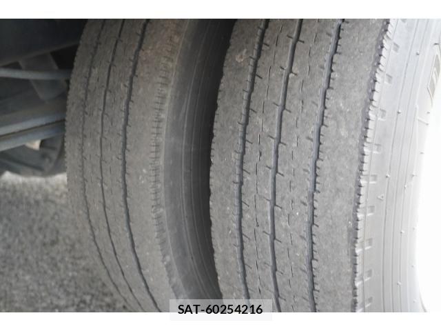 Isuzu ELF TRUCK 2019-03 8229793-9