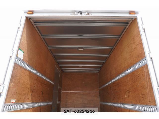 Isuzu ELF TRUCK 2019-03 8229793-20