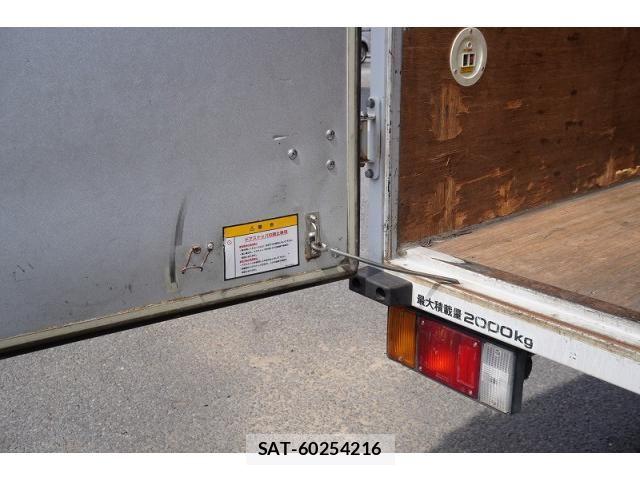 Isuzu ELF TRUCK 2019-03 8229793-25