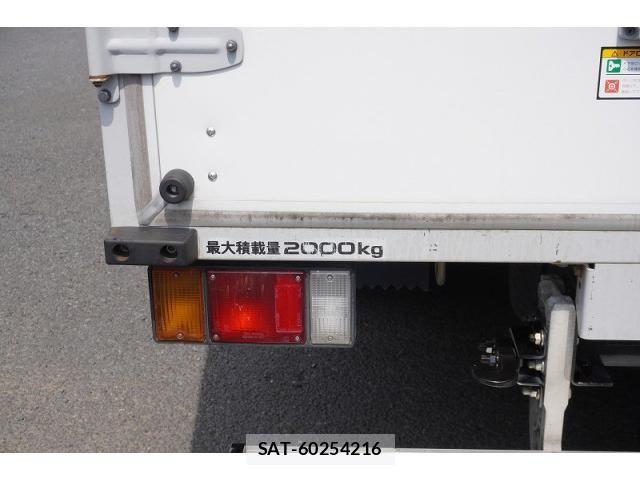 Isuzu ELF TRUCK 2019-03 8229793-26