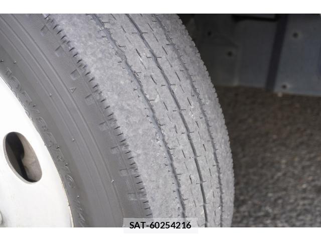 Isuzu ELF TRUCK 2019-03 8229793-8