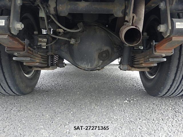 Isuzu ELF TRUCK 2018-09 8229790-9