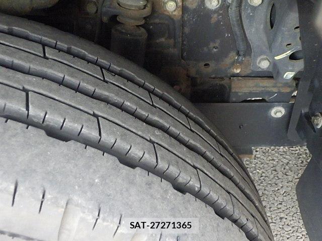 Isuzu ELF TRUCK 2018-09 8229790-11