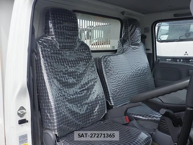 Isuzu ELF TRUCK 2018-09 8229790-20