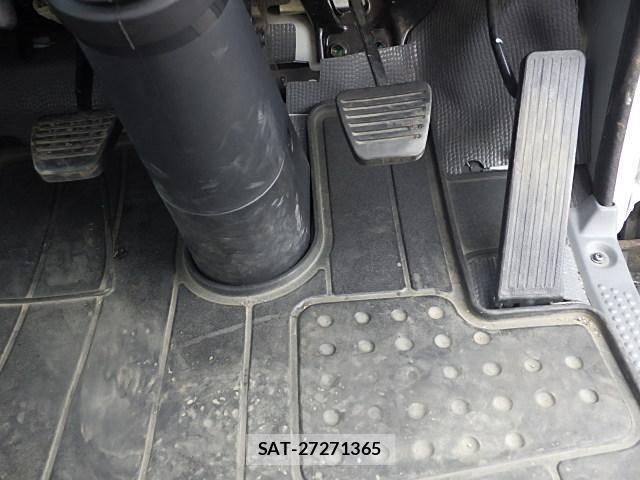 Isuzu ELF TRUCK 2018-09 8229790-24