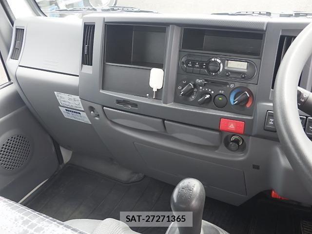 Isuzu ELF TRUCK 2018-09 8229790-25