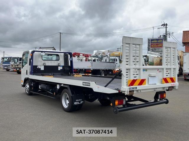 Isuzu ELF TRUCK 2021-03 8229767-3