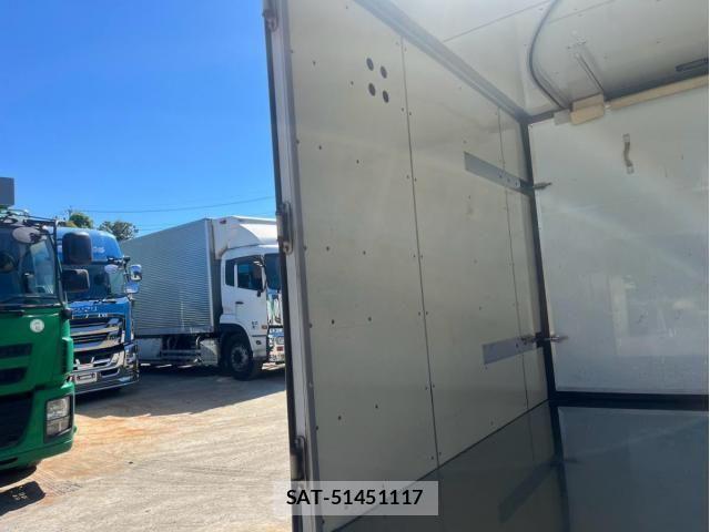 Isuzu ELF TRUCK 2012-10 8229838-16