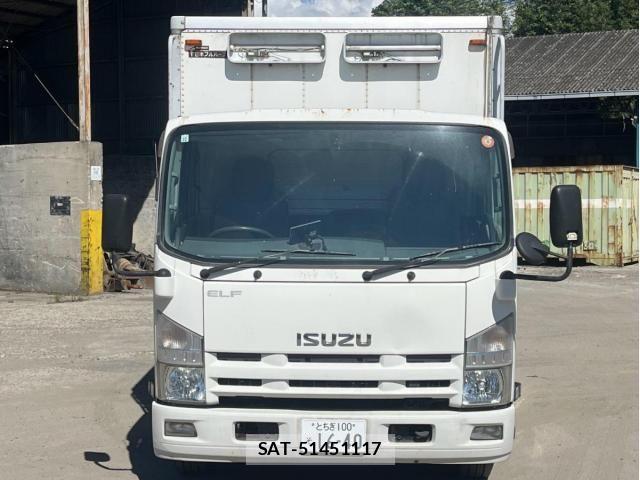 Isuzu ELF TRUCK 2012-10 8229838-1