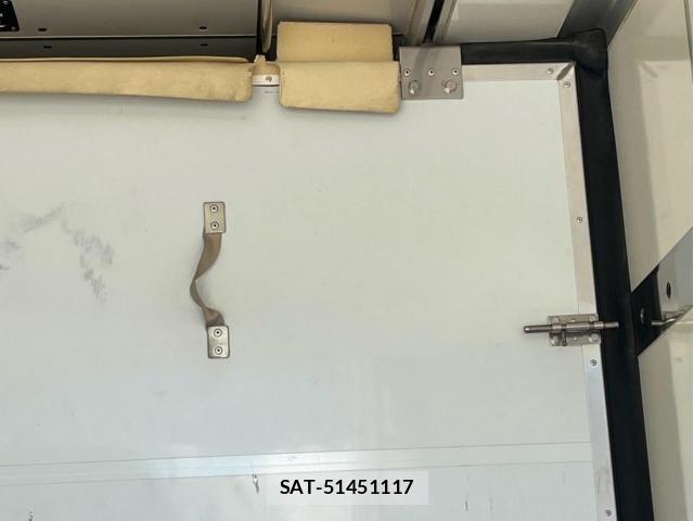 Isuzu ELF TRUCK 2012-10 8229838-19