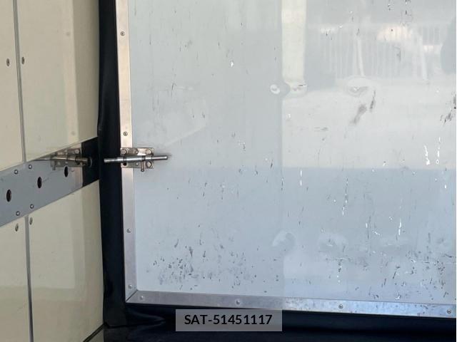 Isuzu ELF TRUCK 2012-10 8229838-22