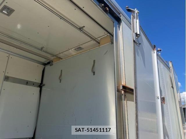 Isuzu ELF TRUCK 2012-10 8229838-27