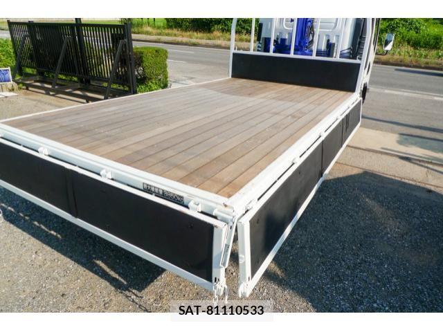 Isuzu ELF TRUCK 2019-06 8229775-7