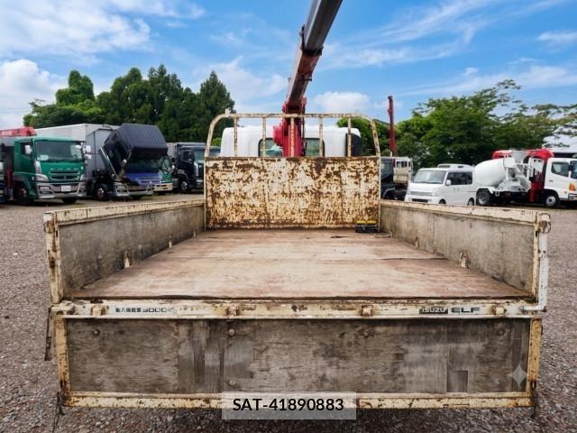 Isuzu ELF TRUCK 2011-08 8229831-9