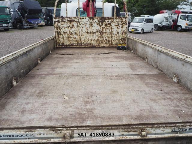 Isuzu ELF TRUCK 2011-08 8229831-13
