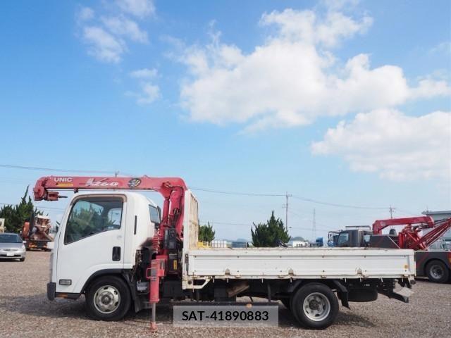 Isuzu ELF TRUCK 2011-08 8229831-1